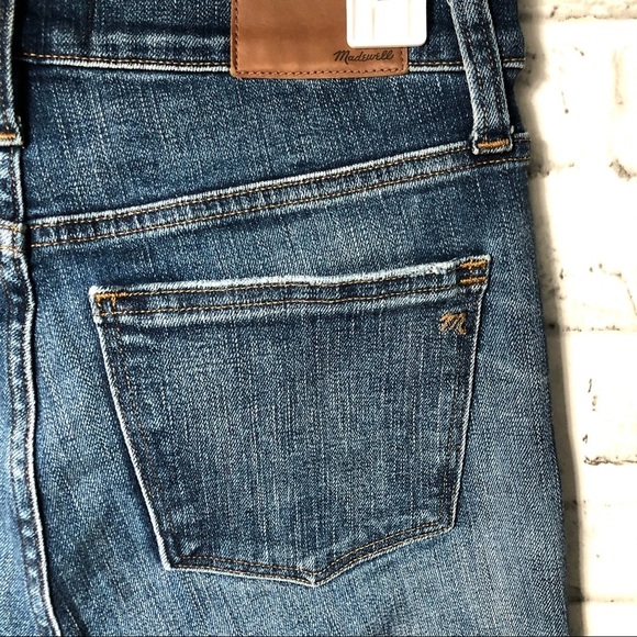 MADEWELL 9” High Waisted Jeans Blue Raw Hem Distracted Edition Denim Size 27 Y2K - Picture 9 of 13